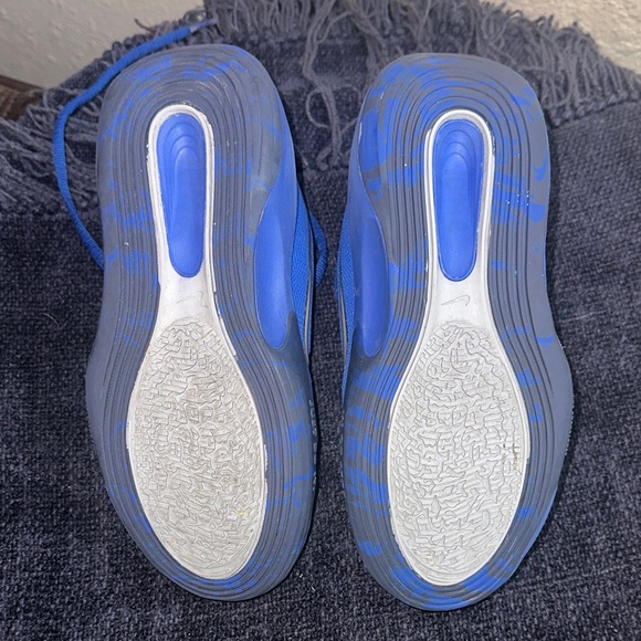 Nike ISOFLY Kids Size 1.5Y Royal Blue Black Grey Sneakers Basketball Shoes - Picture 8 of 8